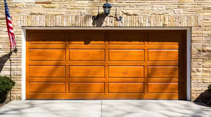 28 sustainable-garage-door