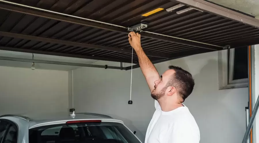 30 why-you-shouldn-t-attempt-diy-garage-door-repairs